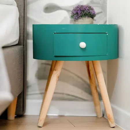 Stylowe I Eleganckie Studia Very Berry W Poznaniu By Renters Apartamento *