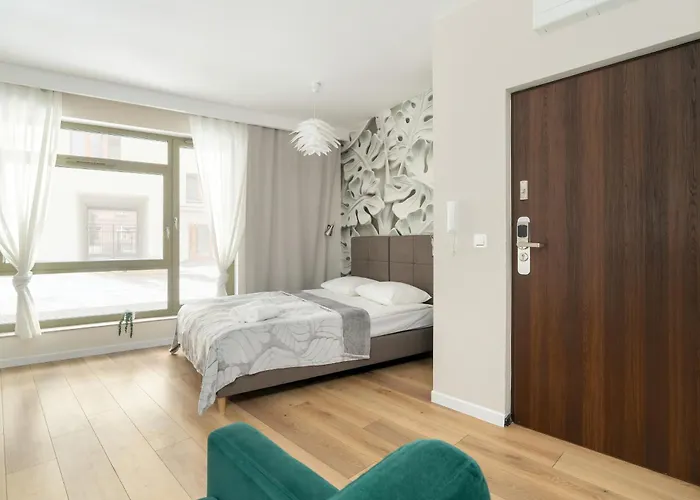 Stylowe I Eleganckie Studia Very Berry W Poznaniu By Renters * Poznan