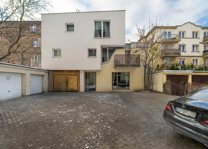 Apartment Stylowe I Eleganckie Studia Very Berry W Poznaniu By Renters