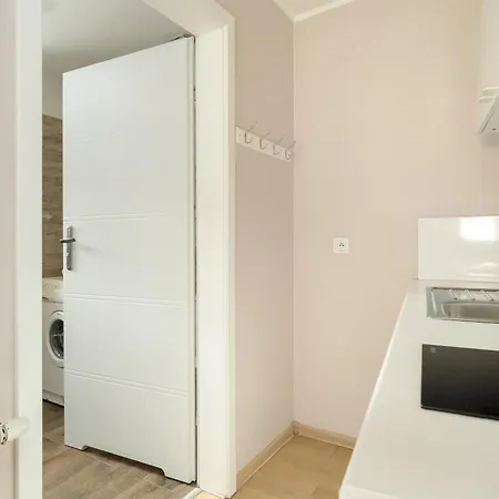 Stylowe I Eleganckie Studia Very Berry W Poznaniu By Renters *