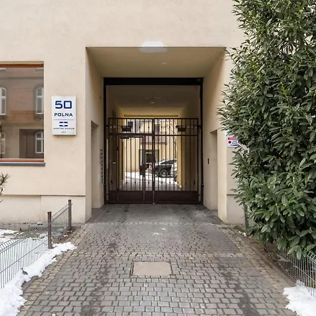 Stylowe I Eleganckie Studia Very Berry W Poznaniu By Renters شقة بوزنان