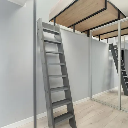 Apartment Stylowe I Eleganckie Studia Very Berry W Poznaniu By Renters Poznan