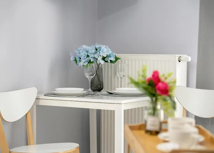 شقة Stylowe I Eleganckie Studia Very Berry W Poznaniu By Renters *