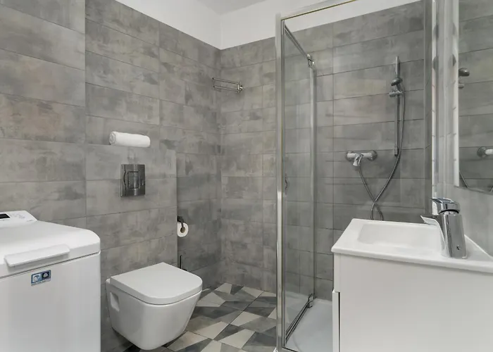 Stylowe I Eleganckie Studia Very Berry W Poznaniu By Renters * بوزنان